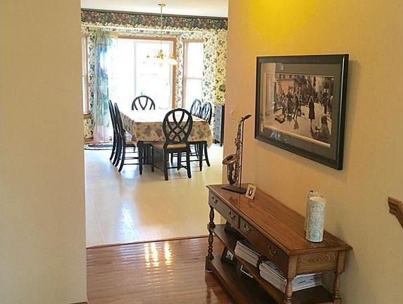 3rd image of 3503 Abington Ct