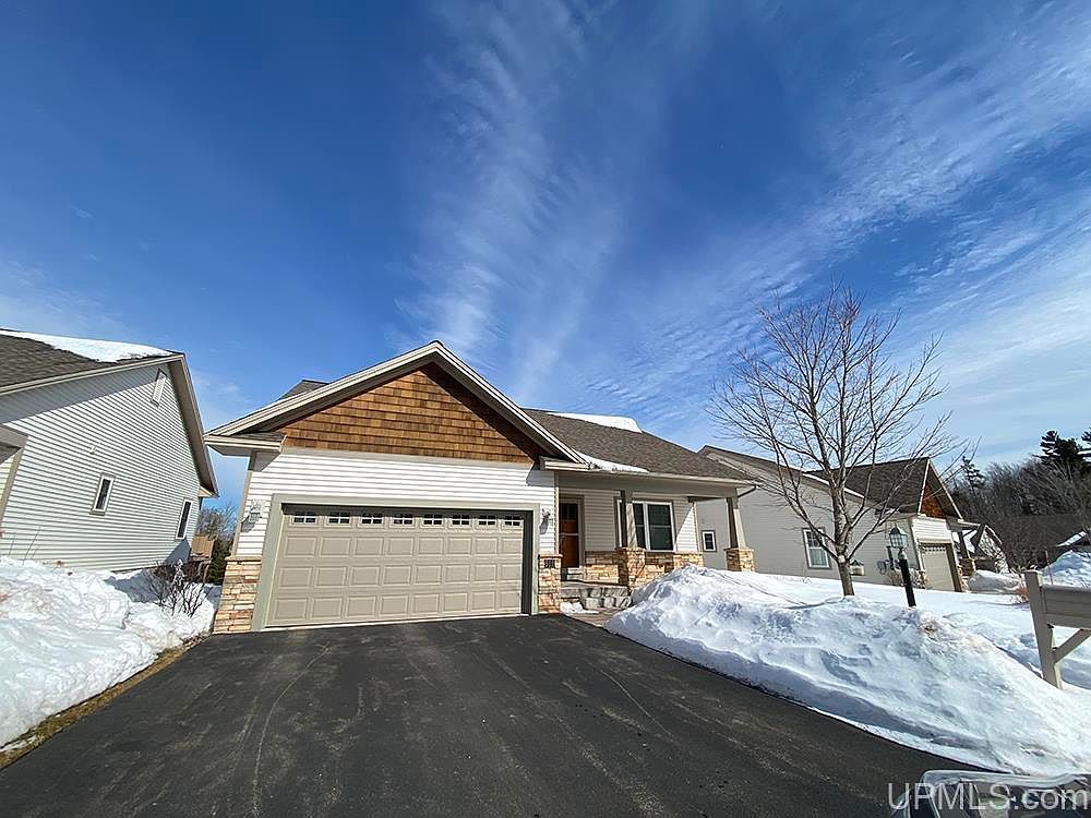 518 Brookstone Cir Marquette MI 49855 Zillow