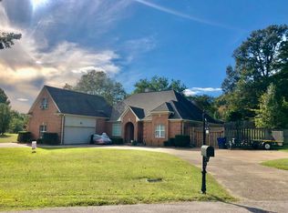5001 Park Place Dr, Horn Lake, MS 38637