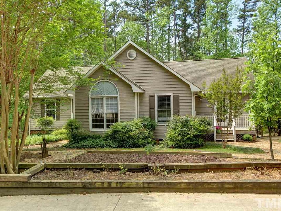 1st image of 65 Elm Pl