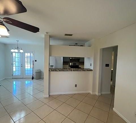 4th image of 3628 Westway Ave