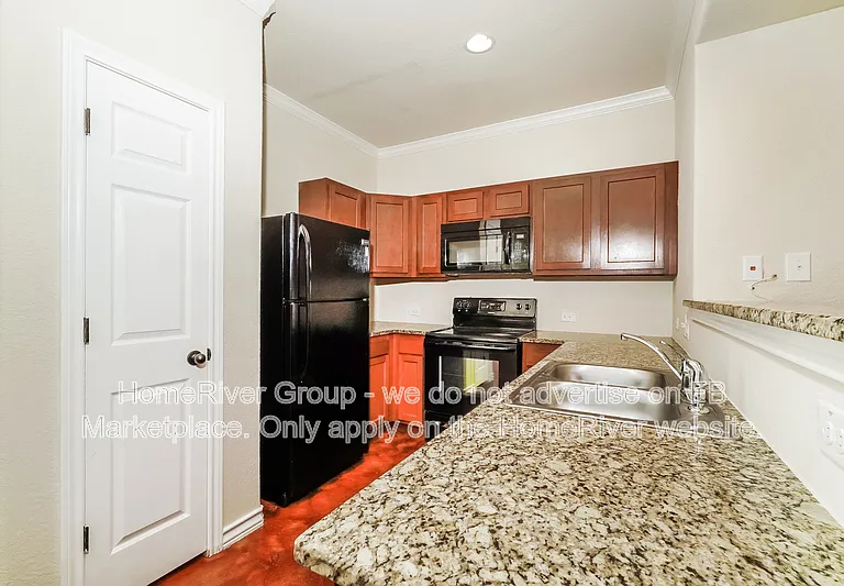 6414 Melanzane Ave #3 — Photo 7