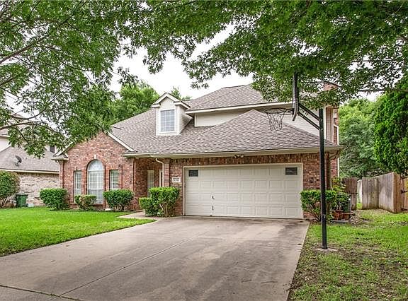 3rd image of 3317 Moss Creek Dr