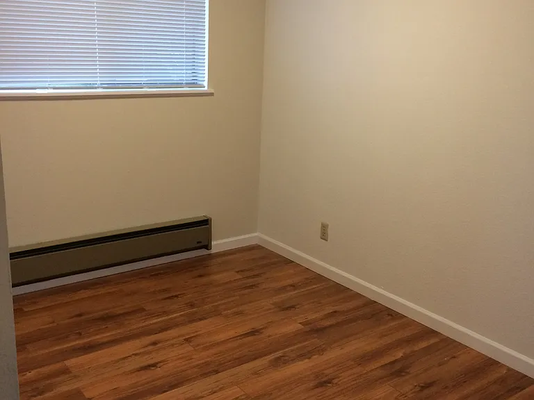 743 Bartlett Ave #13 — Photo 3