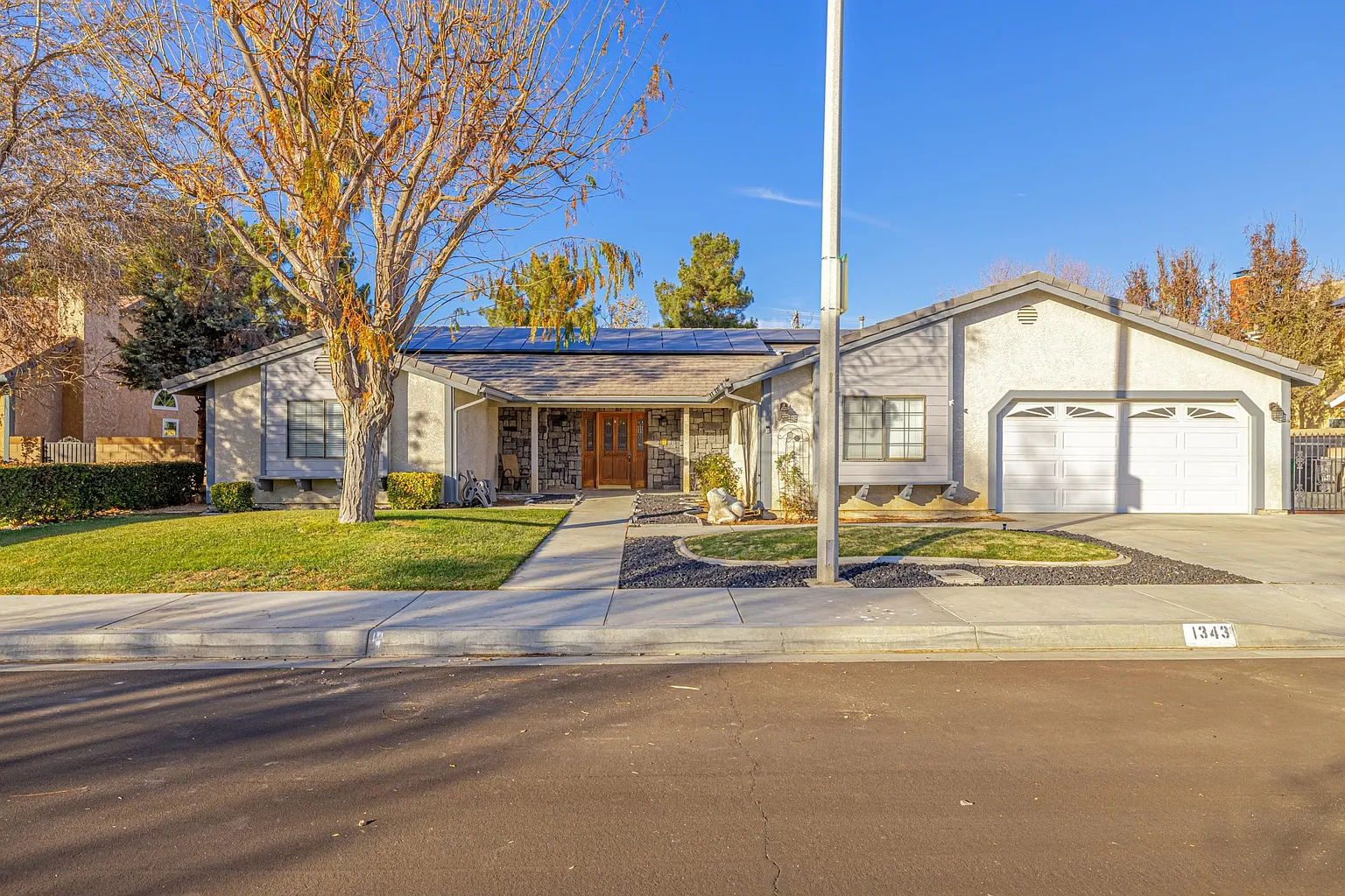 1343 Caren Ct photo 1