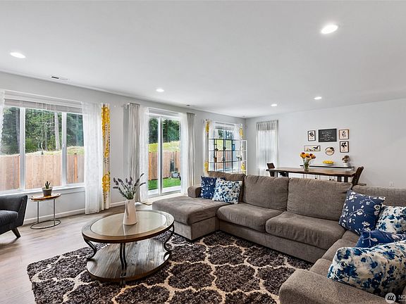 2nd image of 19107 106th Avenue Ct E