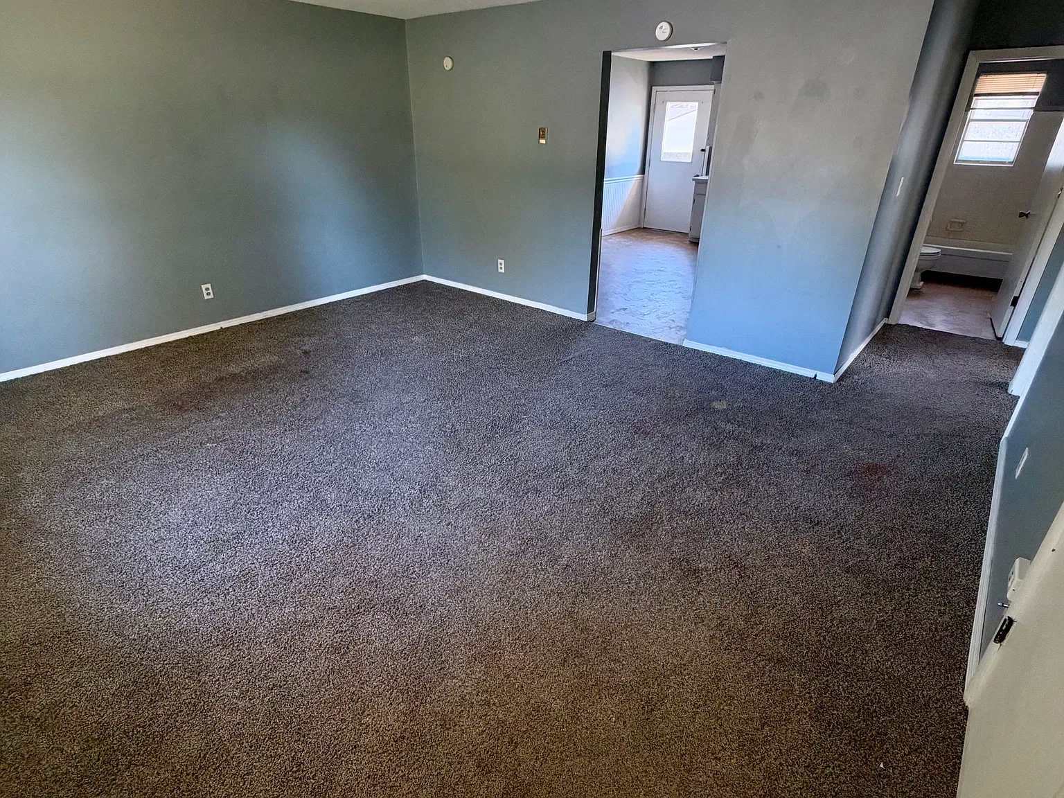 2 bed, $825 — Photo 2