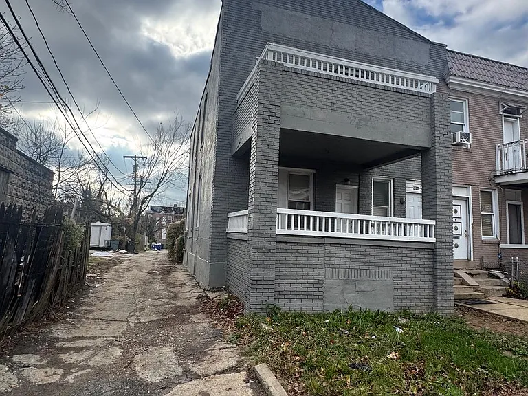 5000 Litchfield Ave #1 — Photo 2