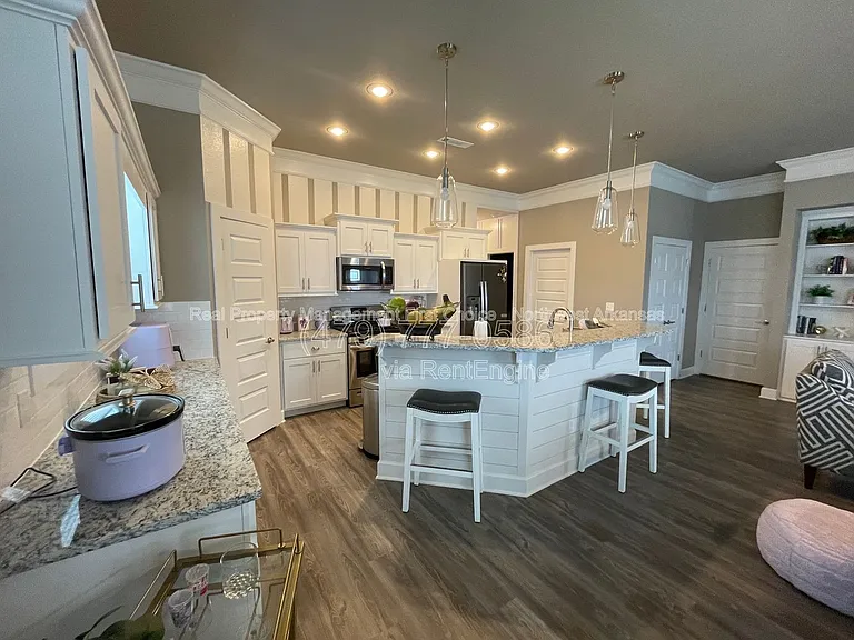 1020 Trestle Ln — Photo 7