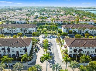 8900 NW 97th Ave APT 213, Doral, FL 33178
