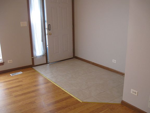 5th image of 2360 Scott Ct