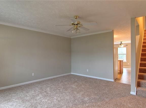 3rd image of 302 Indian Park Dr
