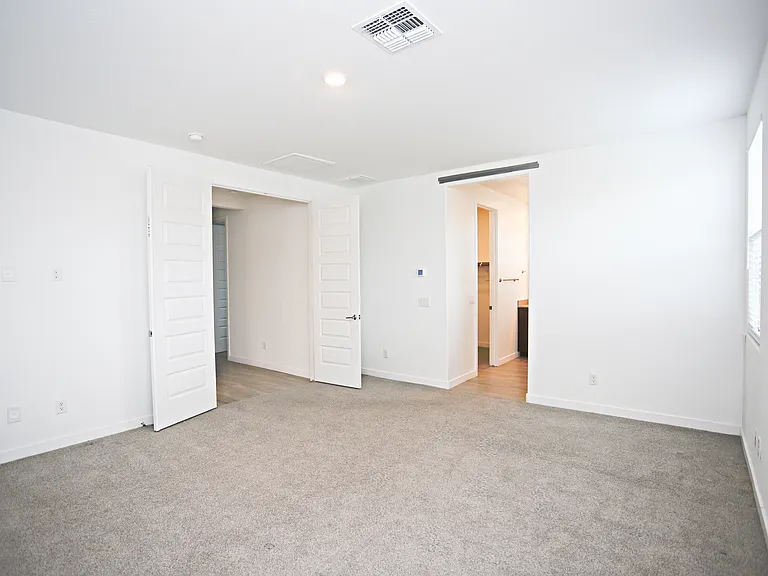 2250 E Kelly Dr — Photo 25