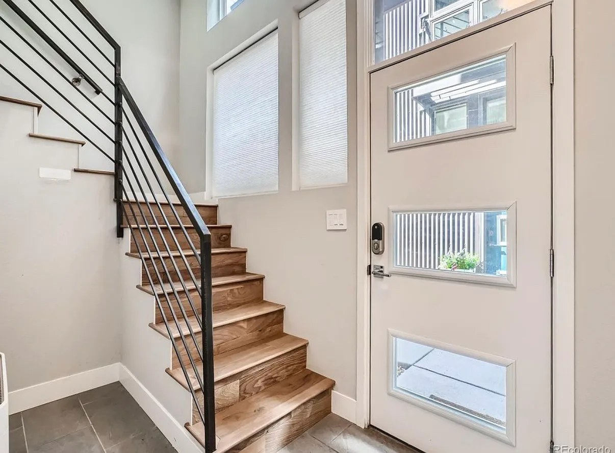 3288 W Conejos Pl — Photo 4