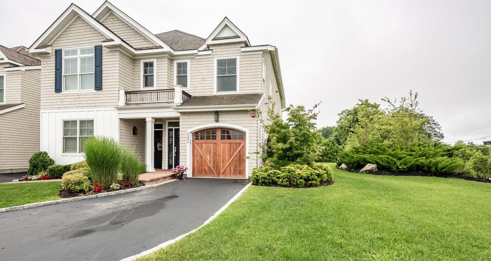 End unit- Upper Second Floor Villa