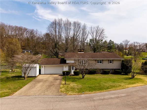 9 Marty Ln, Saint Albans, WV 25177