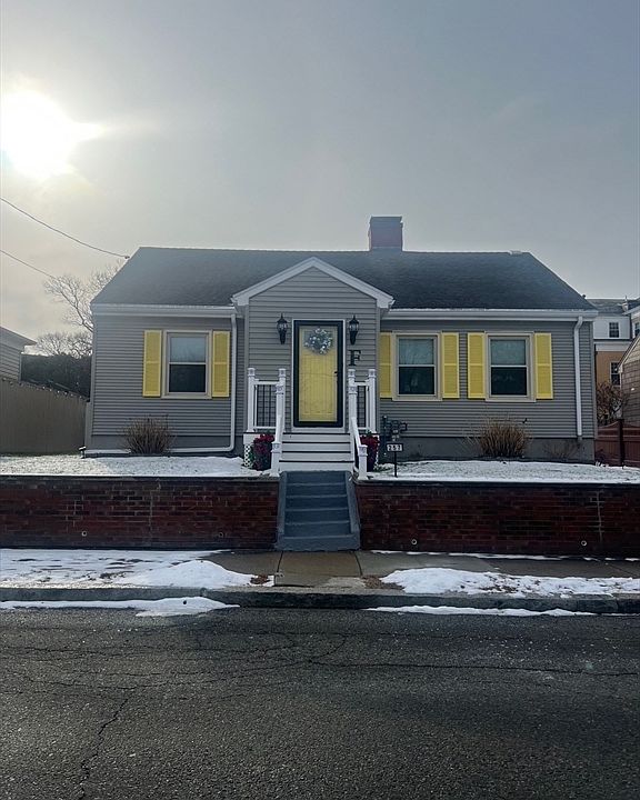 1st image of 257 Calvin St