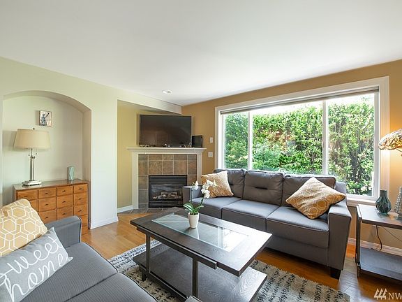 5th image of 3012 NW 85th St APT C