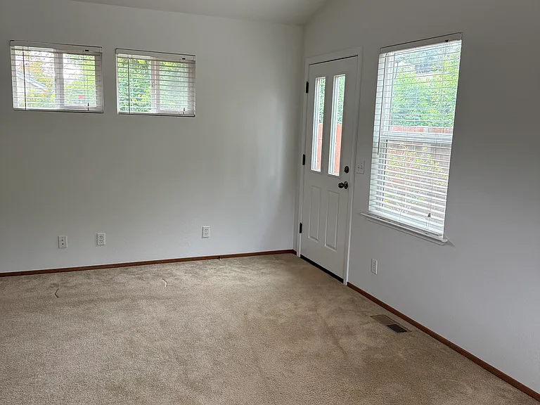 2257 White Chapel Ct — Photo 5