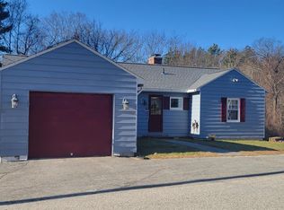 35 Indian Ridge Rd, Hopkinton, NH 03229