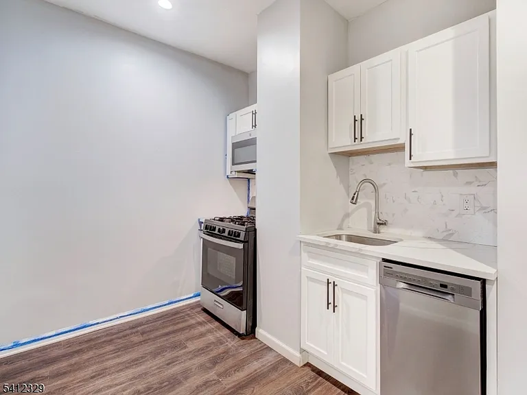 209 N 4th St — Photo 10