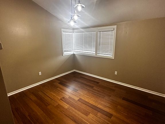 5th image of 700 South St