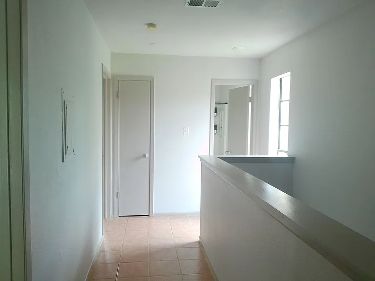 2309 Capitan Dr #C — Photo 8