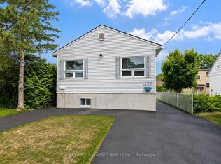 404 Dieppe St #B, Ottawa, ON K1L 6V4