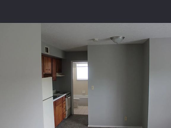 4th image of 2504 Langdon Dr APT 8