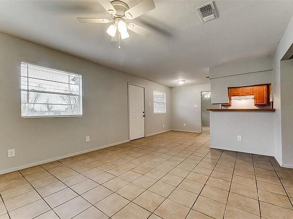 4th image of 1405 Langston St