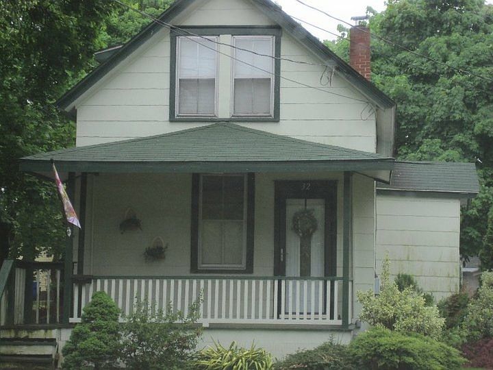 1st image of 32 Pressey St