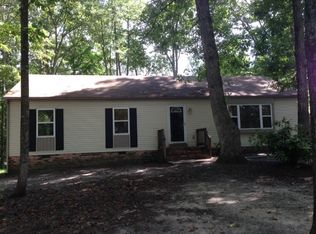 3203 Hollyglen Ct, Midlothian, VA 23112