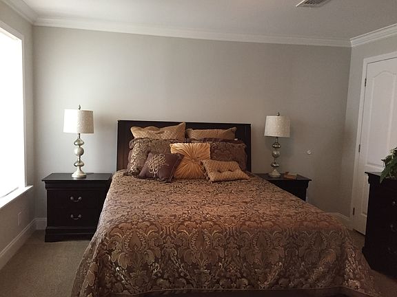 4th image of 178 Durham Cir