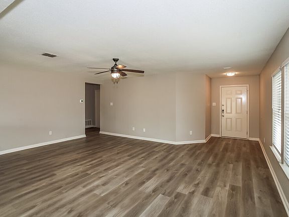 4th image of 2603 Goliad Ct