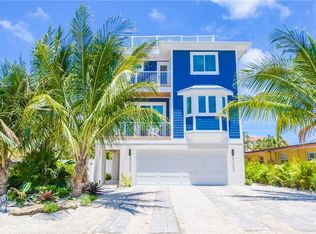 108 8th St S, Bradenton Beach, FL 34217