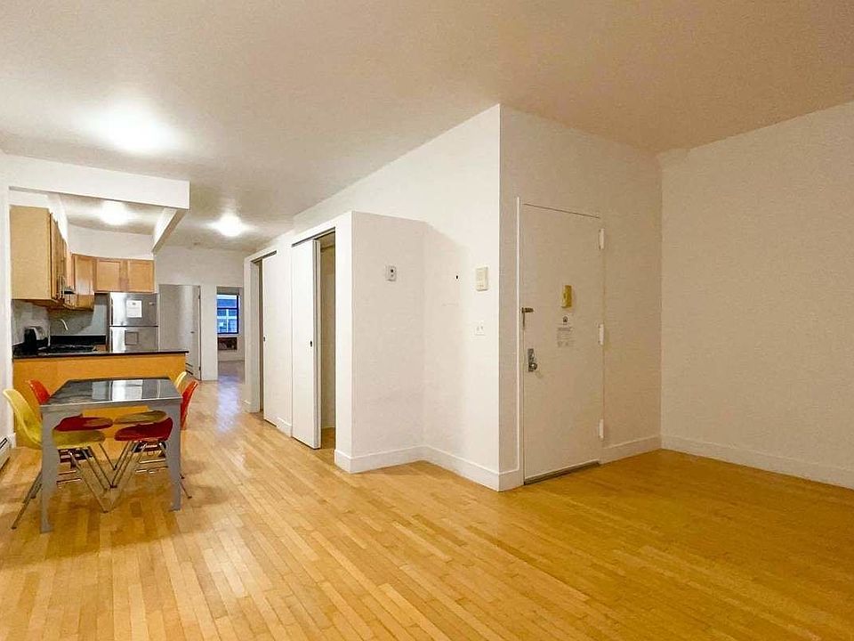 1st image of 723 Bergen St APT 3
