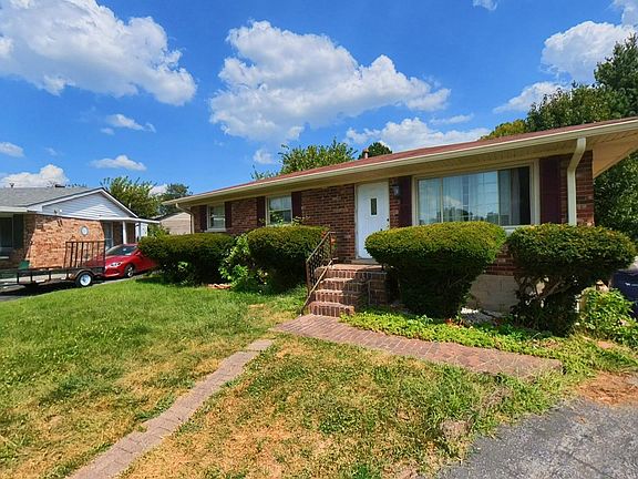 3rd image of 501 Kildare Ct