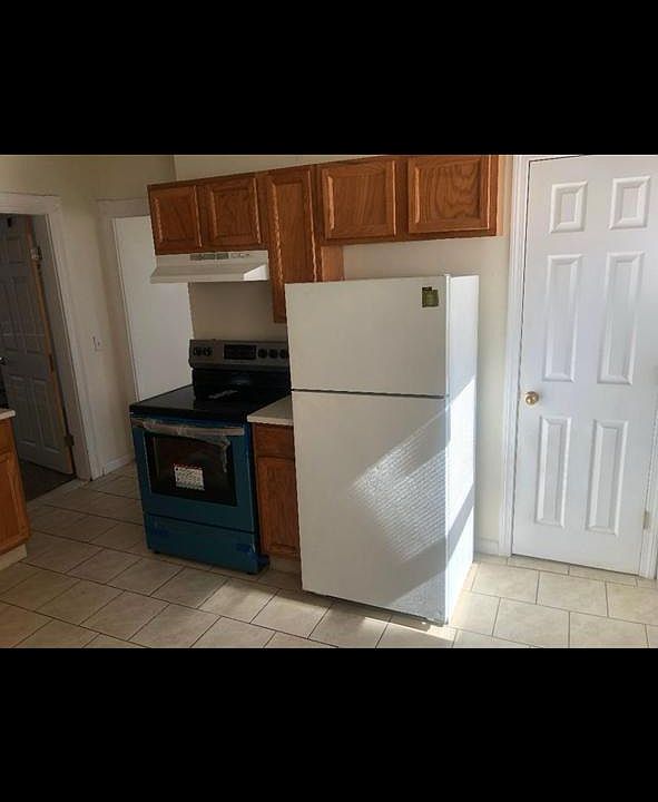 2nd image of 38 Vallone Rd APT 1