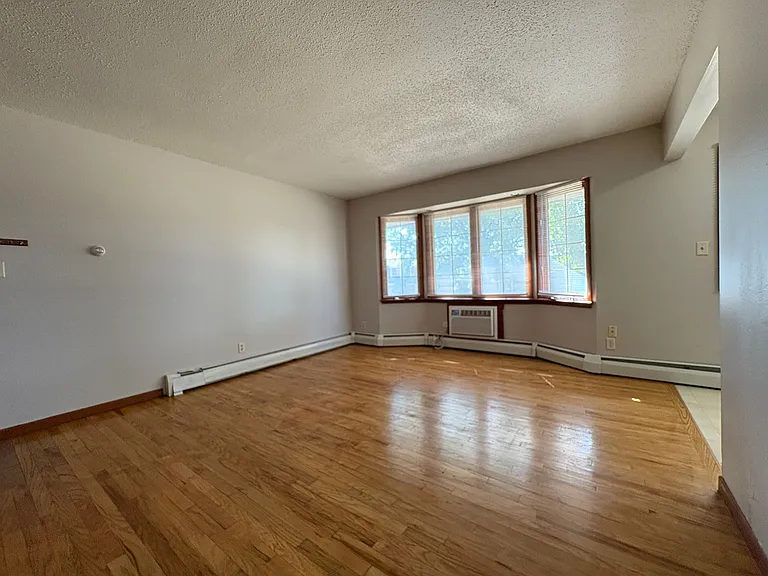 Patricia Park Apartments — Photo 15