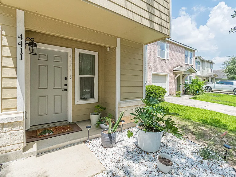 4411 Southton Way — Photo 19