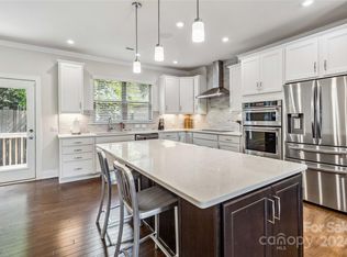 17015 Soho Dr, Charlotte, NC