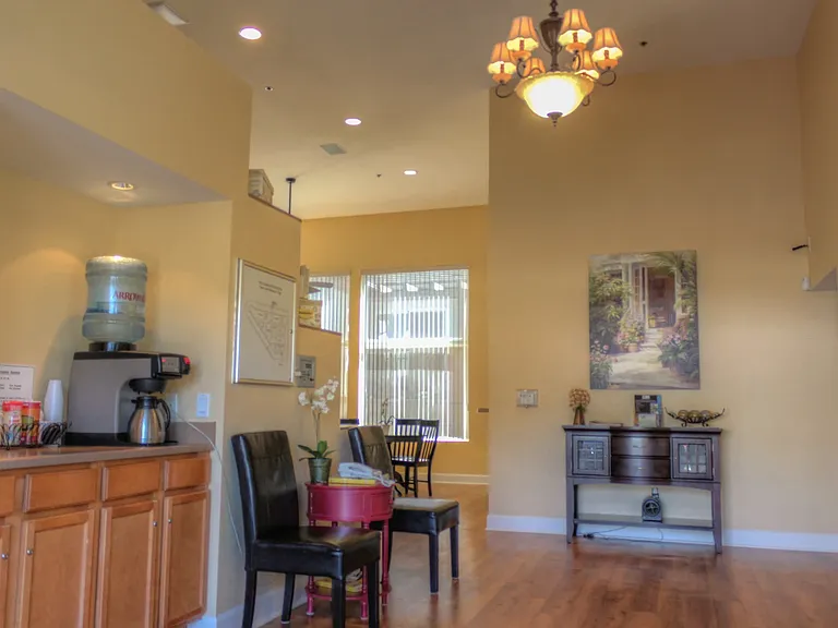 Castaic Lake Senior Apts — Photo 7