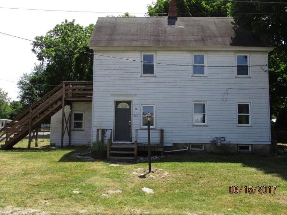 1st image of 920 Campbell St