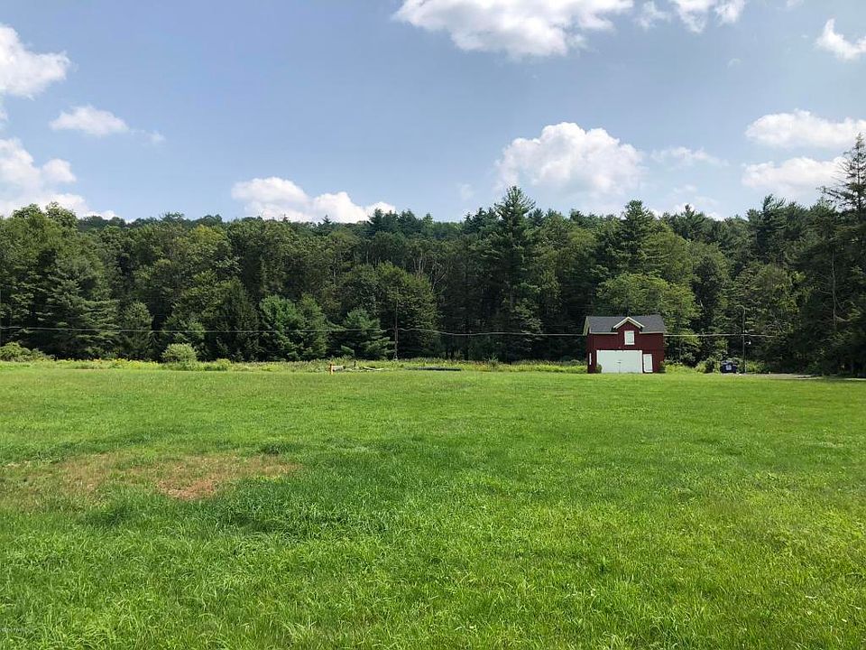 1st image of 107 Pine Knob Ln