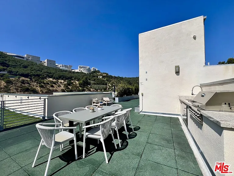 11715 W Bellagio Rd #204 — Photo 24