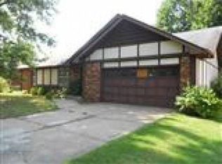 1114 W Berkeley St, Springfield, MO 65807