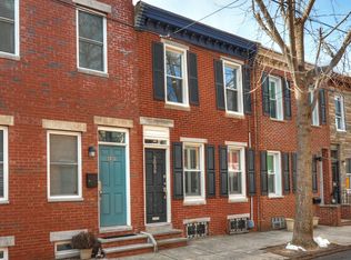 2038 Saint Albans St, Philadelphia, PA 19146