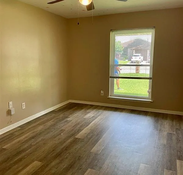 418 Elder Glen Dr — Photo 8