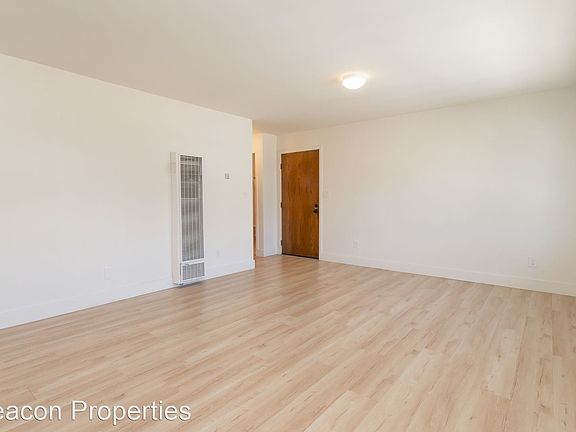 5th image of 3285 Delaware St APT 202