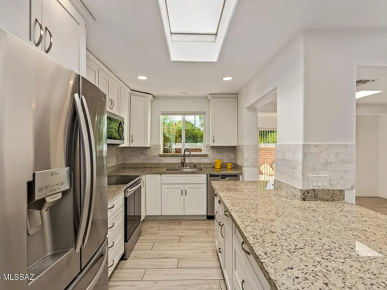 434 S Vista Del Rio — Photo 9